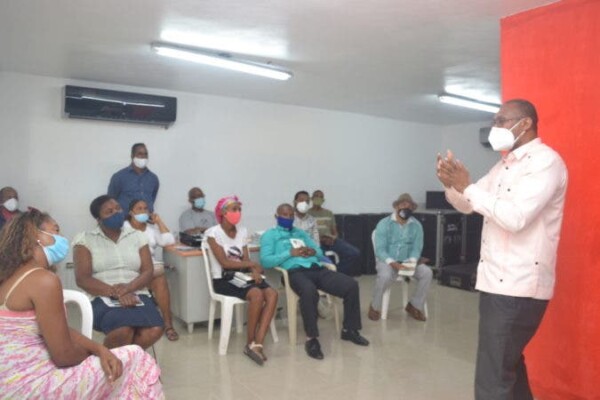 Confraternidad de Pastores Evangélicos discutirán en sus iglesias qué hacer con contaminación de Punta Catalina