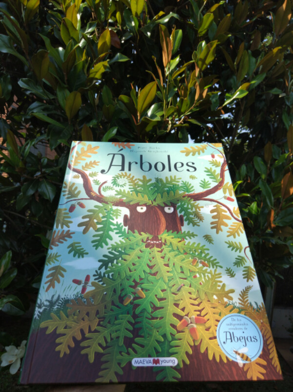 Árboles, de Piotr Socha; un libro para enamorarse de los árboles