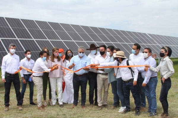 El presidente Duque inauguró la planta de energía fotovoltaica de Trina Solar en Colombia