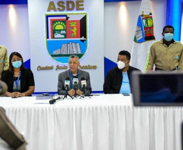 Alcalde Manuel Jiménez pide a regidores priorizar y acelerar solución al problema de la basura en SDE