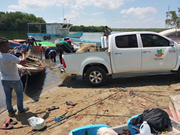 Medio Ambiente detiene seis haitianos por pesca ilegal en el Parque Nacional Manglares de Estero Balsa